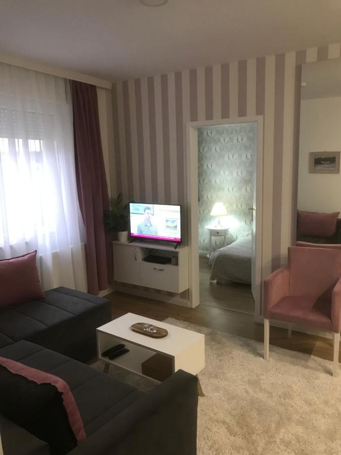 Apartman Kristina Free Parking Новий Сад Екстер'єр фото