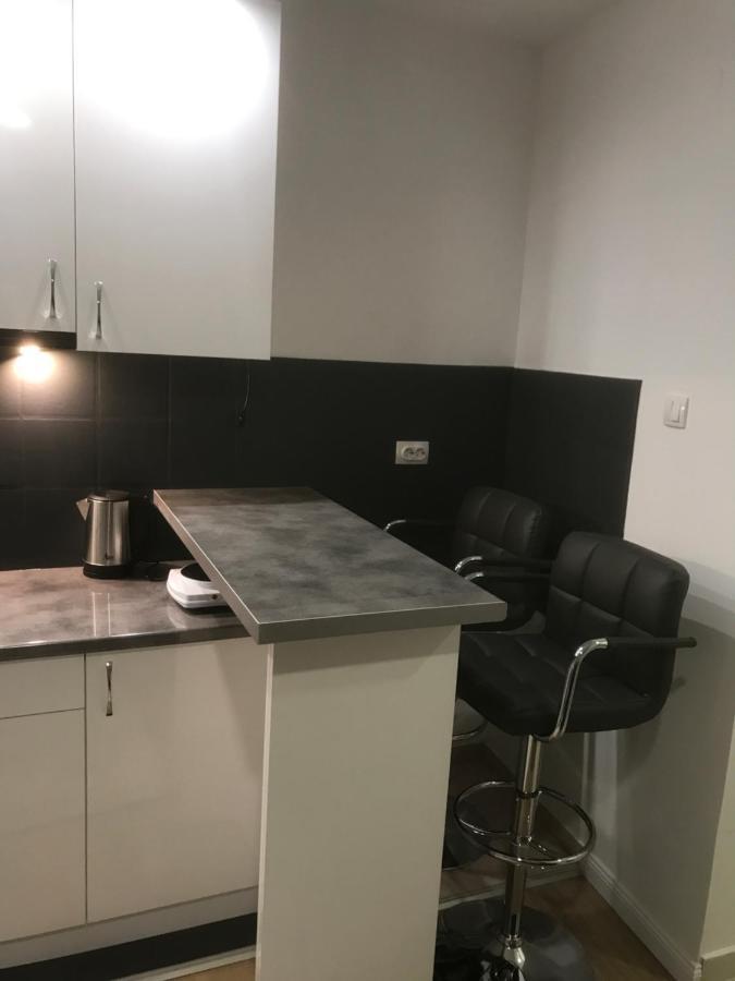Apartman Kristina Free Parking Новий Сад Екстер'єр фото